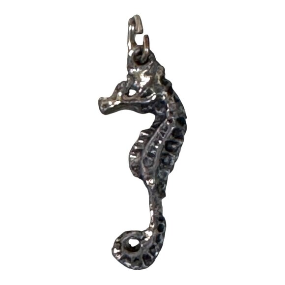 Vintage Sterling Silver Seahorse Pendant Nautical Beach Design Marine Ocean - Picture 1 of 7